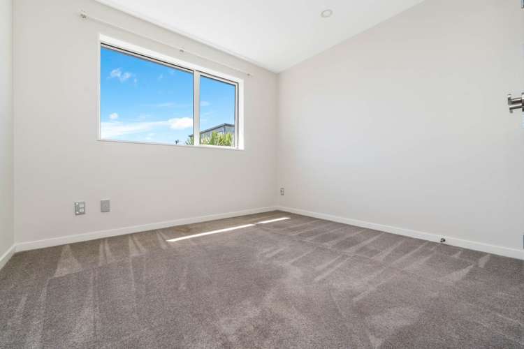 22C Buscomb Avenue Henderson_20
