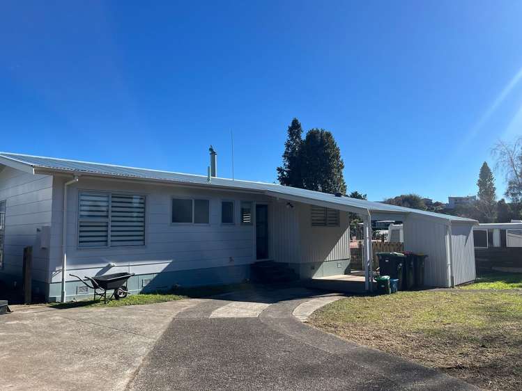 115 Sutherland Road Brookfield_13