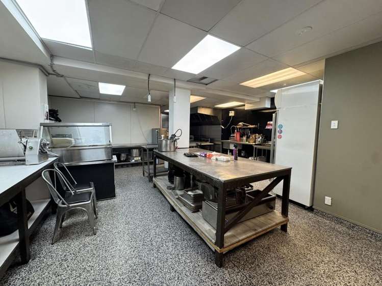 87 Main Highway Ellerslie_8