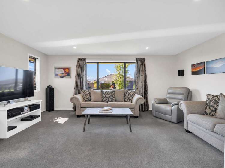 10 Petunia Drive Wigram_13