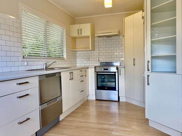 16a Bosun Place Te Atatu Peninsula_2