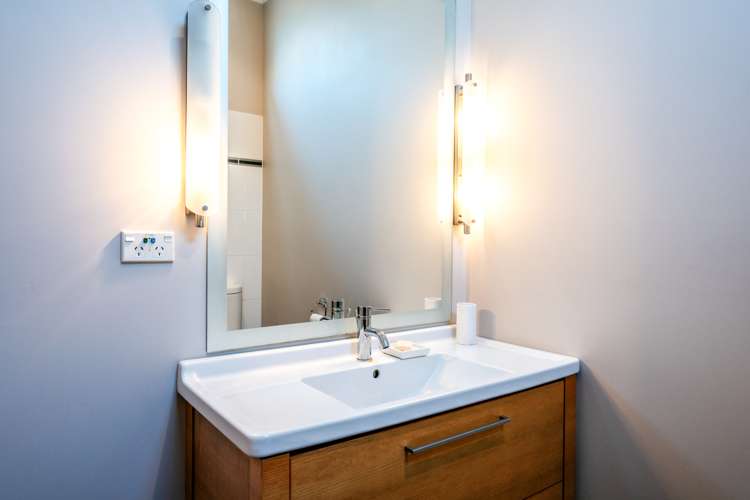 2 Church Bay Road Oneroa_18