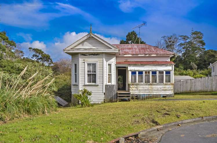 19 Woodhams Street Beach Haven_17