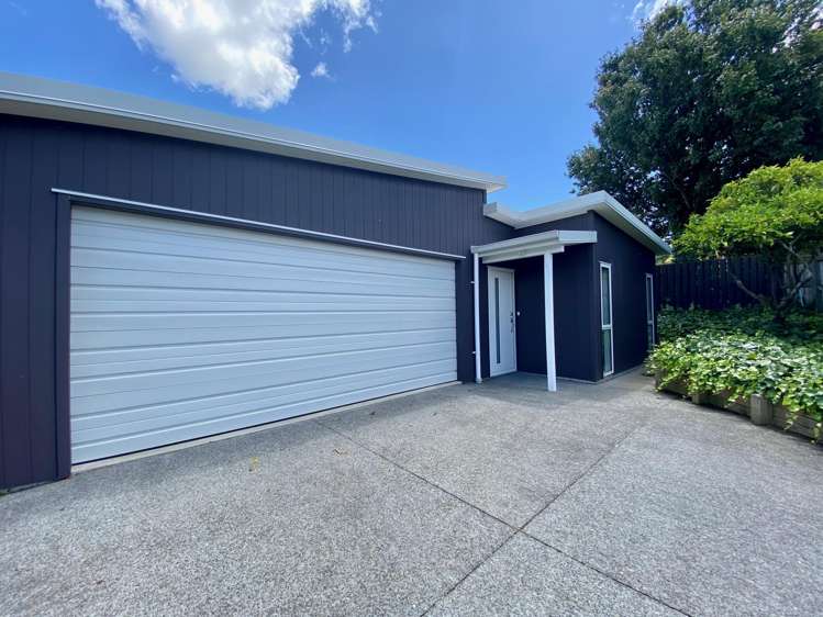 18 Warwick Place Brookfield_13