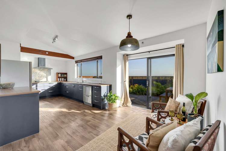 67 South Bay Parade_5