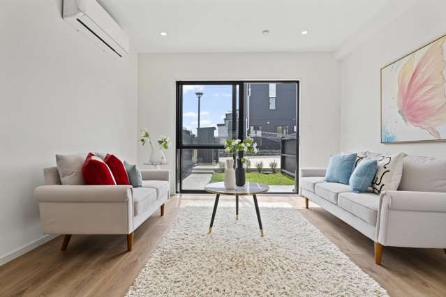 1/2 Whakatupu Road Flat Bush_4