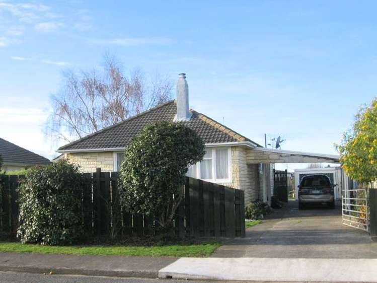 1238 Cunningham Crescent Mayfair_11