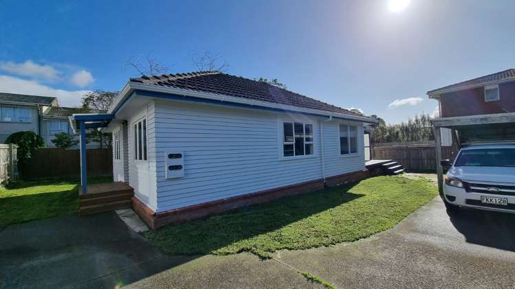 1/110 Lynwood Road Te Atatu South_38