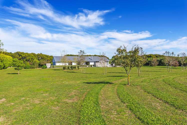 1037 State Highway 1 Te Horo_22