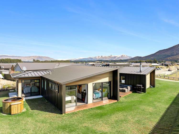 17 Dingle Street Lake Hawea_16