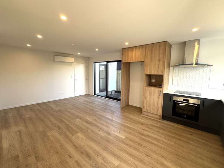 2/23 Proctor Street_0