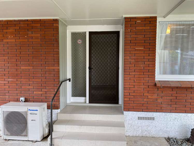 8 Carlson Crescent Silverdale_6