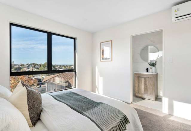 52B Richards Avenue Forrest Hill_4