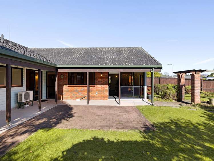 15 Cooper Place Chedworth_25