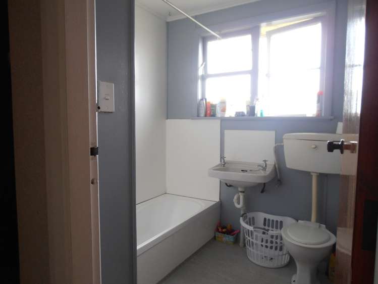 51 Glen Street Marchwiel_7