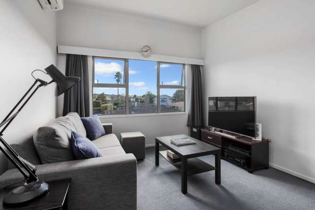 4/5 Kitchener Road Sandringham_1