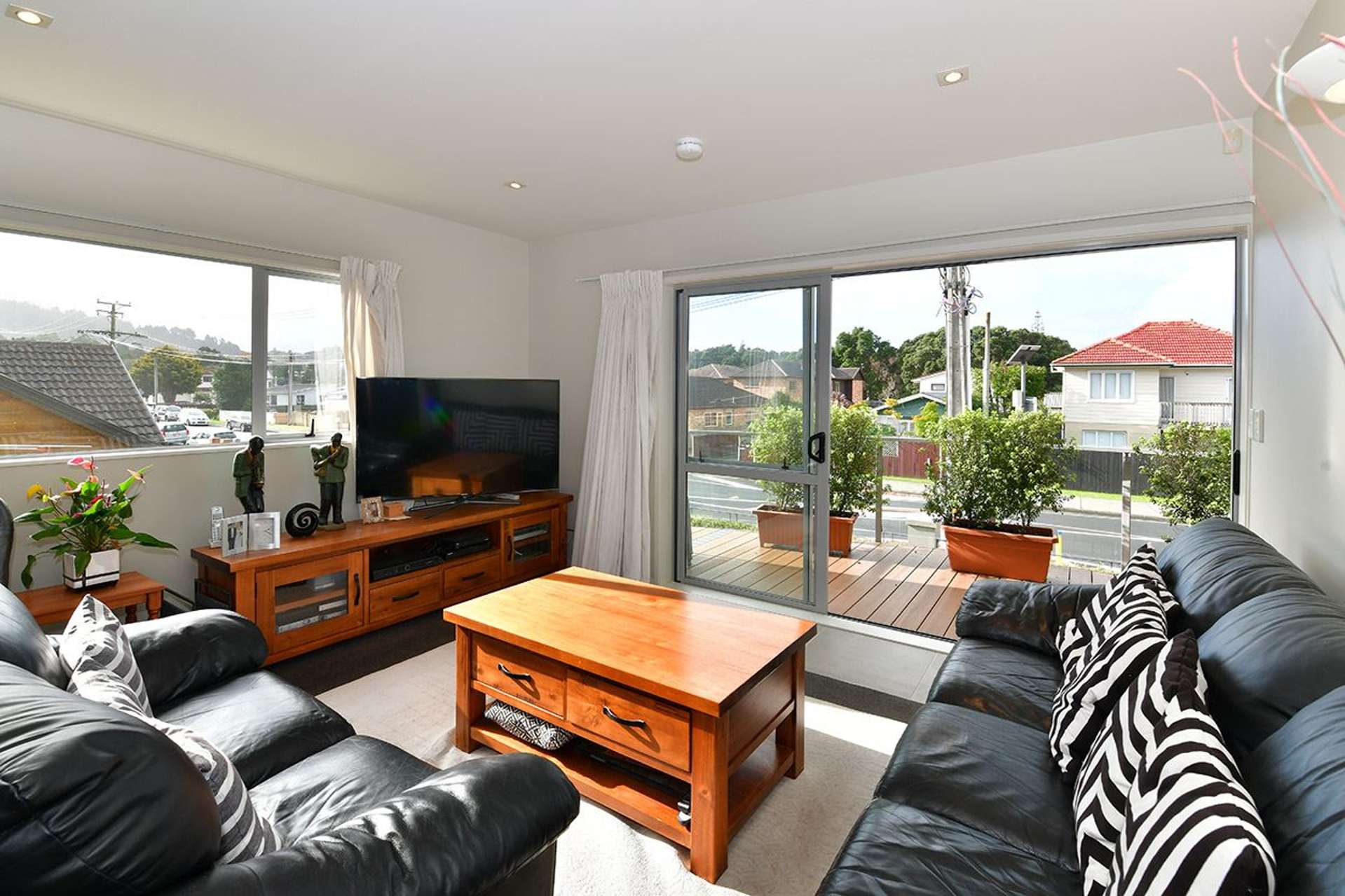 205/252 Centreway Road Orewa_0