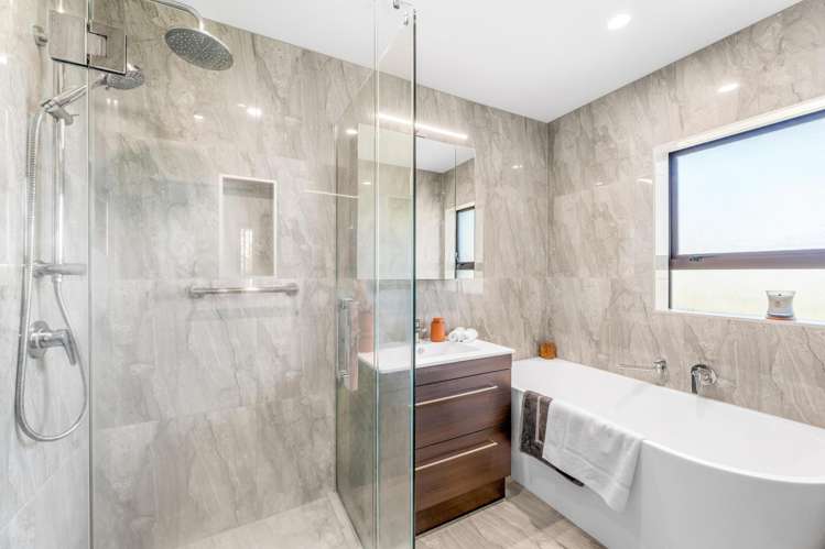 36 Montclair Rise Browns Bay_26