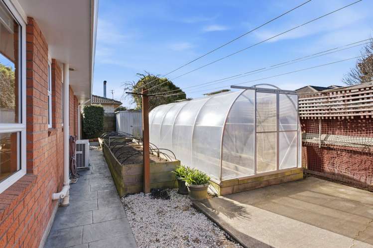 83 Vivian Street Burwood_20