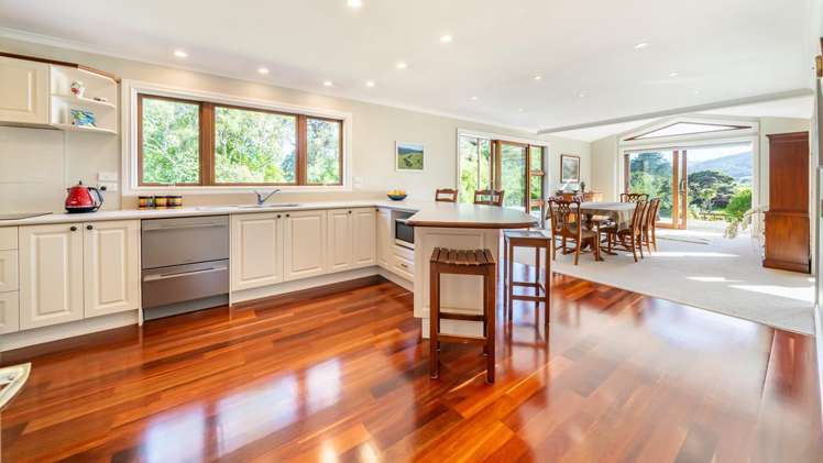 525 Muritai Road Pencarrow Head_5