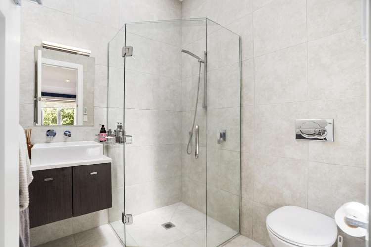 14 Wainui Avenue Point Chevalier_13