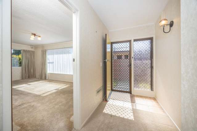 3 Sandringham Road Enderley_2