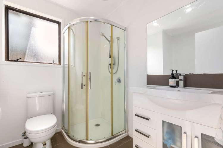 80 Sunvue Road Glen Eden_12