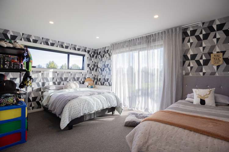 19 Longwood Drive Winton_16