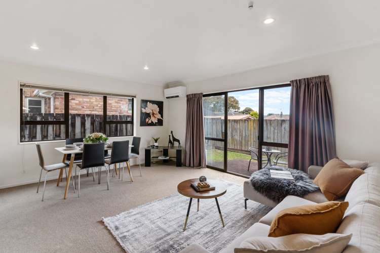 2/10 Great South Road Papakura_10