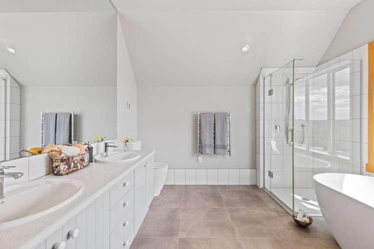 182 Koromatua Road Temple View_23