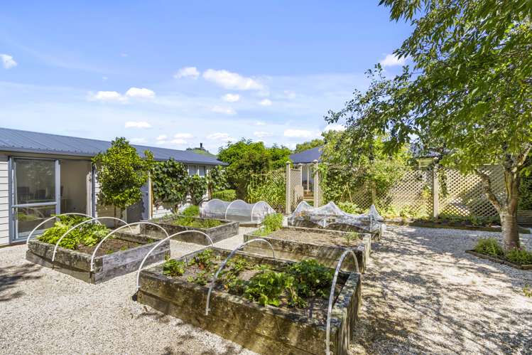 723 Christchurch Akaroa Road Tai Tapu_14