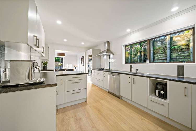 79a Pleasant Road Glen Eden_16