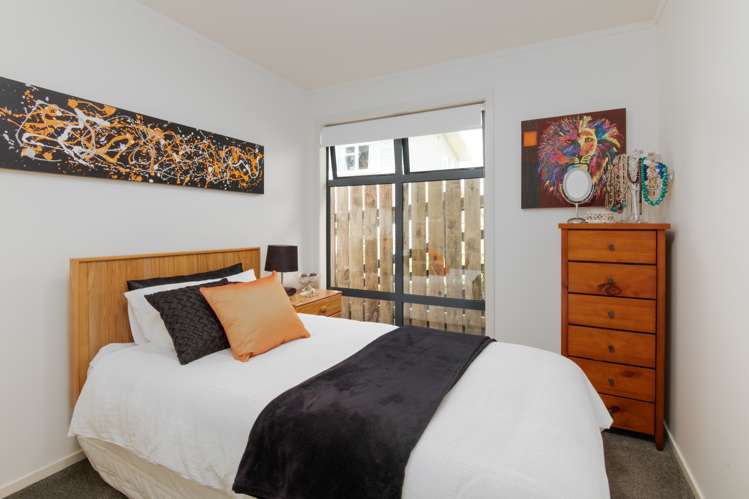 42 Kenepuru Drive Tawa_13