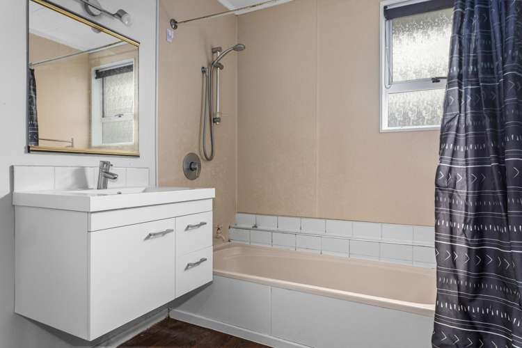 157 River Road Kawerau_11