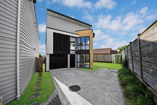 Last Home in the Block–Don’t Miss This Opportunity