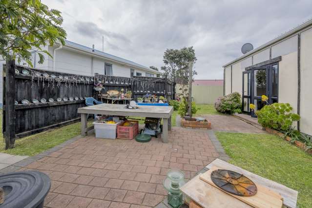 42 Rutherford Drive Waikanae Beach_1