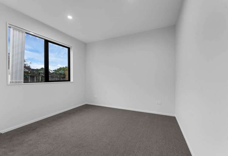 37d Clarkson Crescent Otara_7