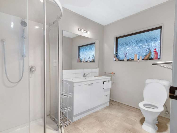 375 Westminster Avenue Tamatea_16