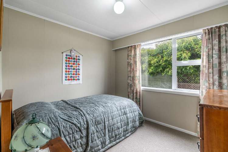 63 Edinburgh Crescent Waikiwi_13