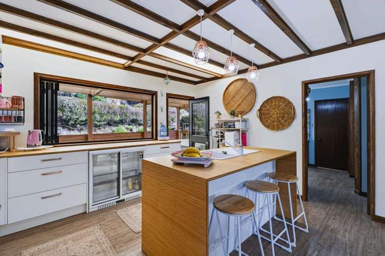 9 Beach Road Patea_7