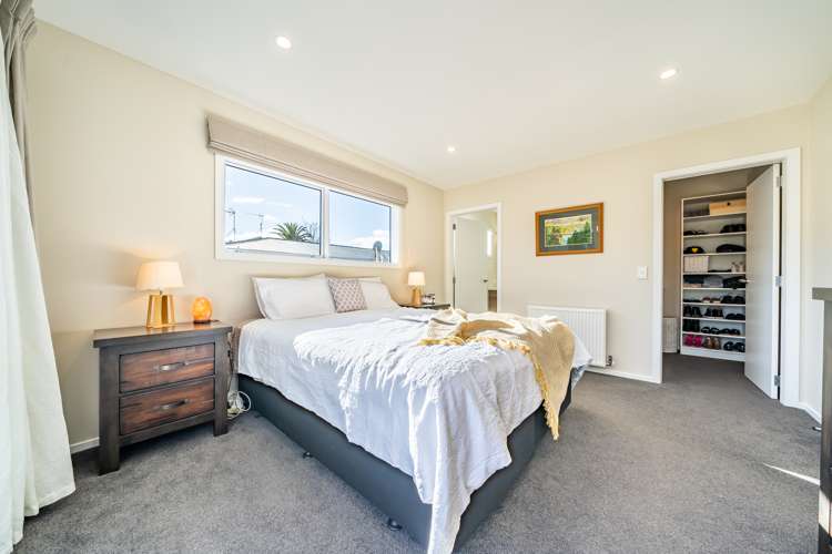 6 Poulson Grove Trentham_13