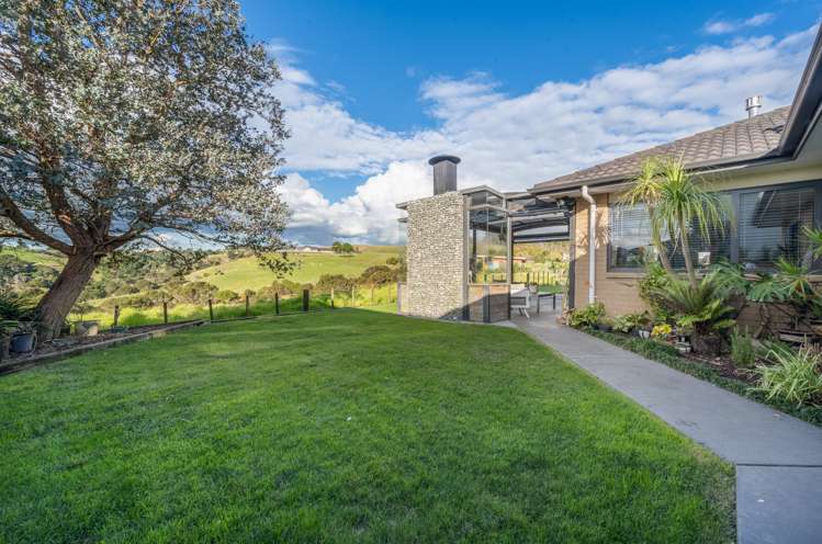 6 Bendemeer Place Flat Bush_11