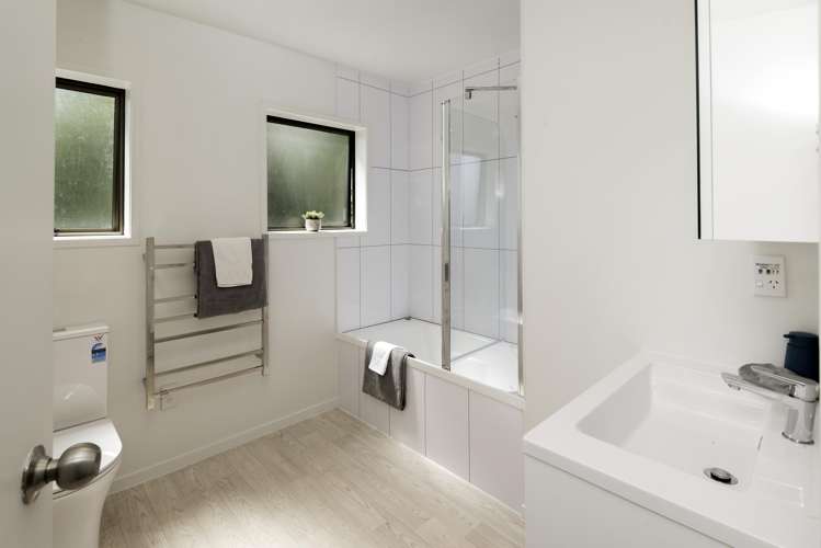 2/30 Curacao Place Half Moon Bay_17