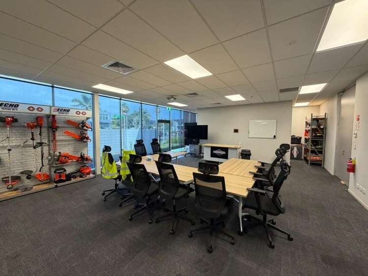 54 Apollo Drive Albany_14
