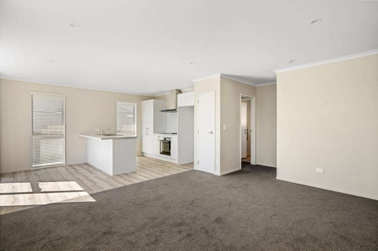 B/37 Jean Batten Lane 11103_1