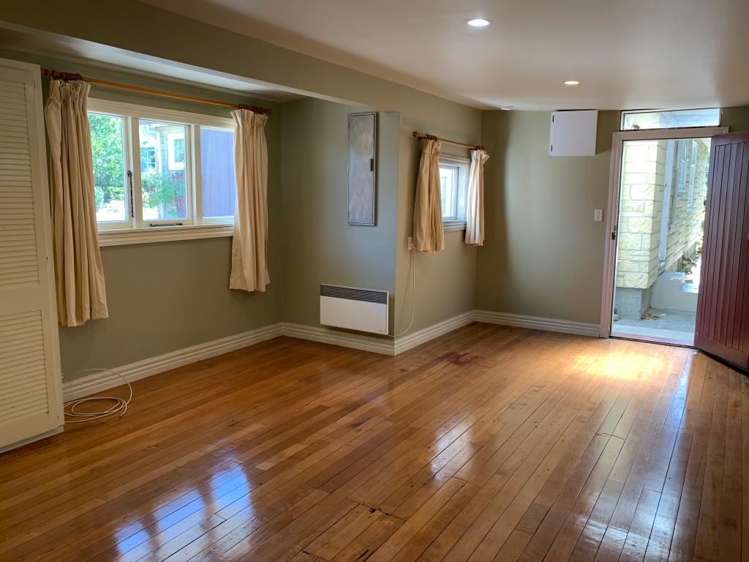 57 Searells Road Strowan_13