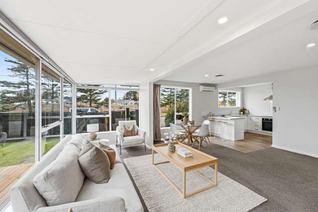 61 Golf Links Road Shirley_1