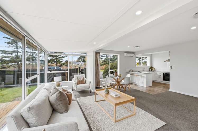 61 Golf Links Road Shirley_1