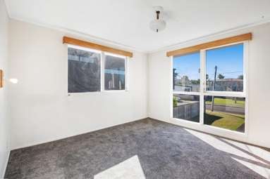 31 Doment Crescent_4