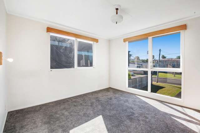 31 Doment Crescent Orewa_4